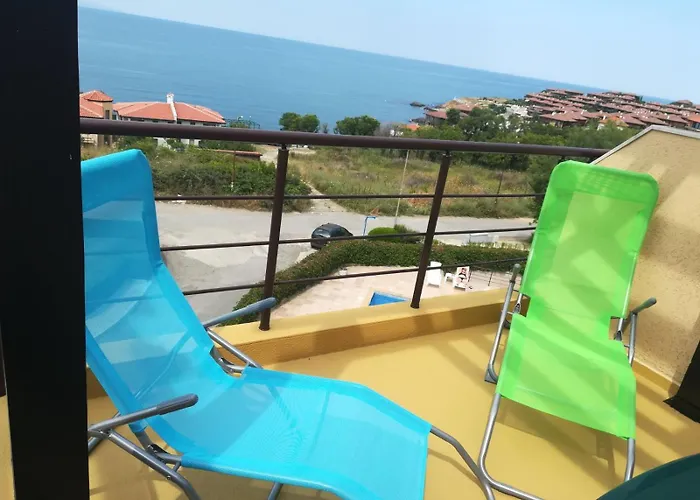 в комплекс зора 9a Созополь