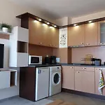 в комплекс зора 9a Apartament *