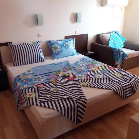 Apartment в комплекс зора 9a