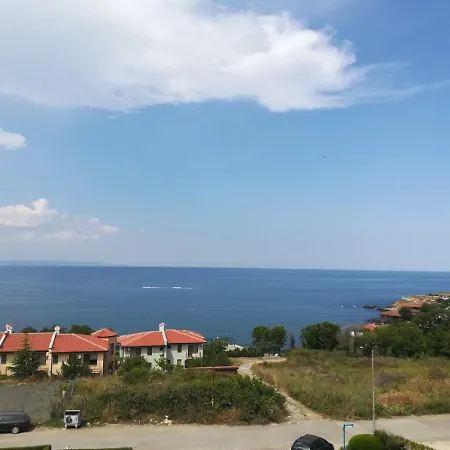 в комплекс зора 9a Апартамент