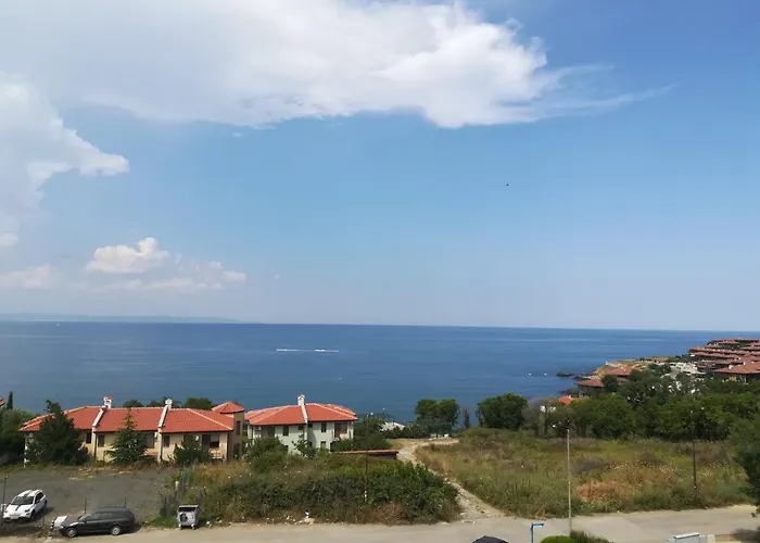 в комплекс зора 9a Апартамент